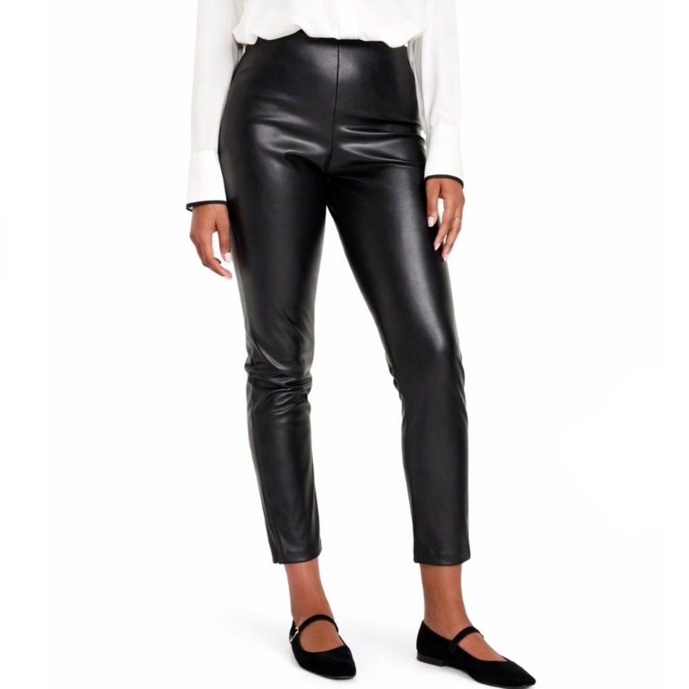 Old Navy Extra Skinny High Rise Black Leather Pants - Size 8